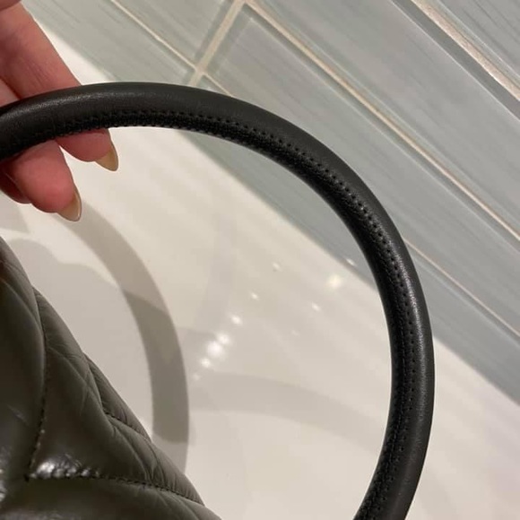 🌸 SOLD AUTHENTIC COCO TOP HANDLE🌸 - Picture 14 of 16